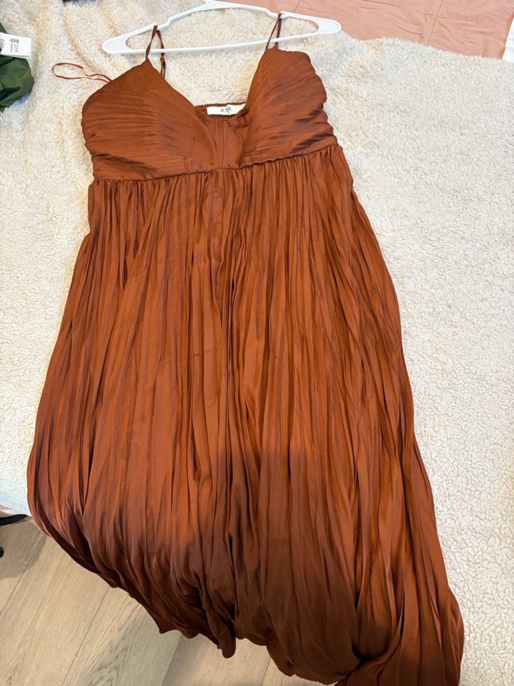 ASTR the label Maeve Pleated Midi Dress new with tags